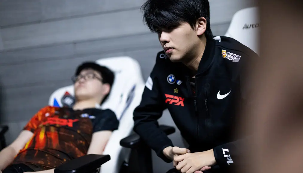 T1险胜FPX，Clid完成史诗逆转激烈交锋小组赛，引爆全场热议的简单介绍